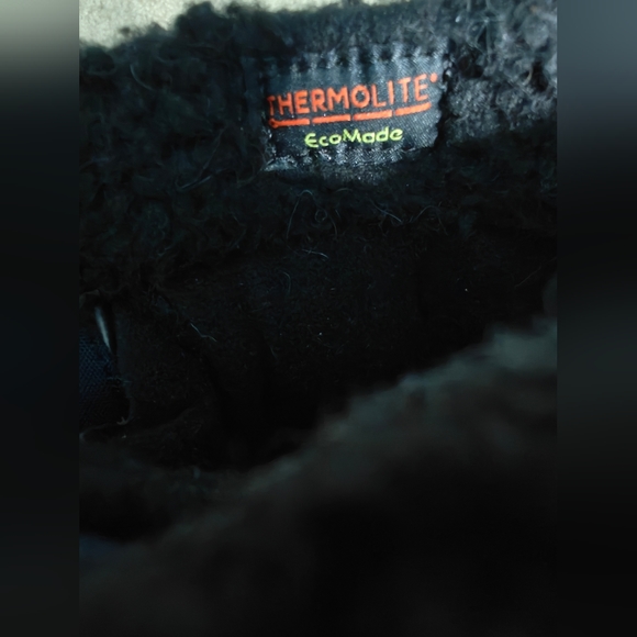 Boys Thermolite EcoMade Black Winter Boots Size 1 Barely Used - Picture 7 of 8